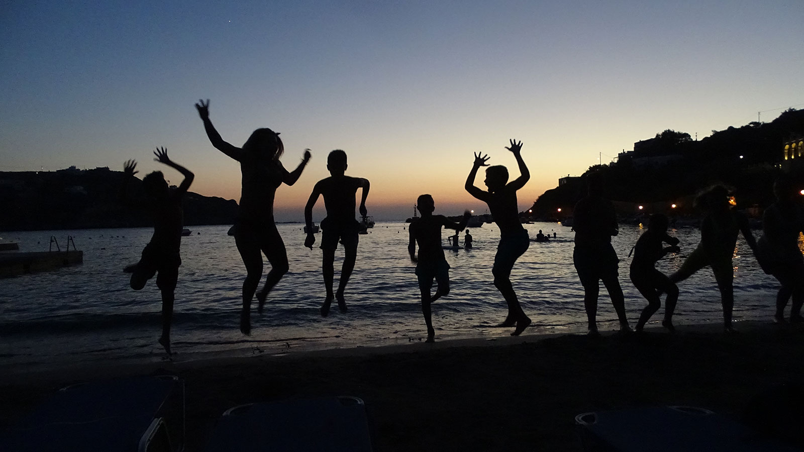 Syros island days and itinerary planning — beaches, Ermoupoli and village time