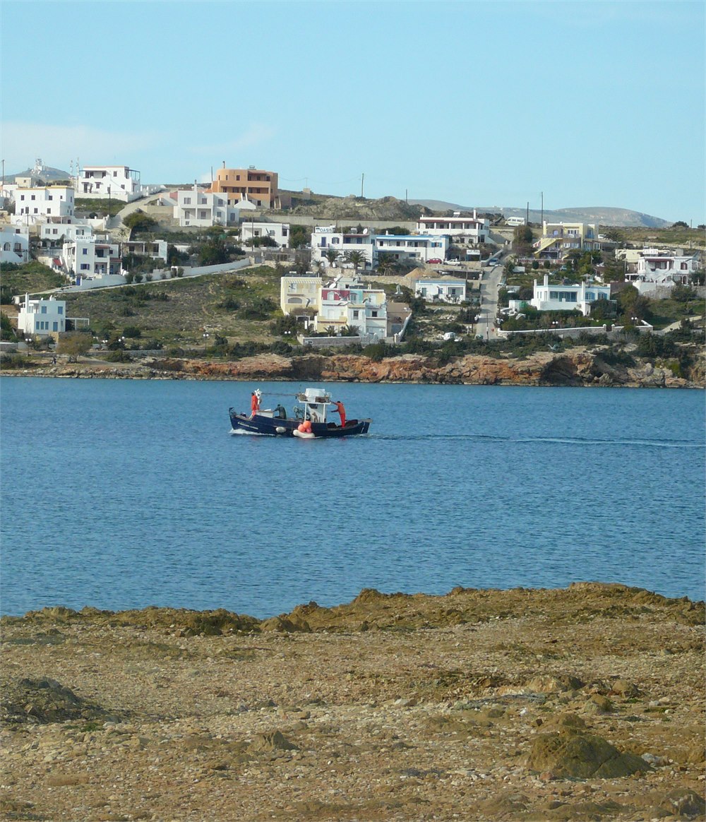 Azolimnos beach, Syros — sandy shore and calm Aegean waters